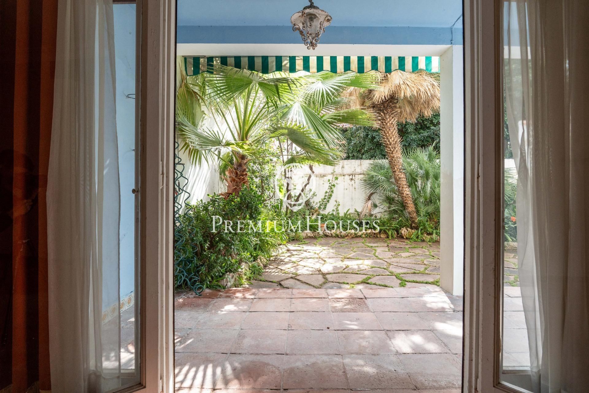 Terrassa de Casa o xalet en venda en Sitges amb Jardí privat i Traster
