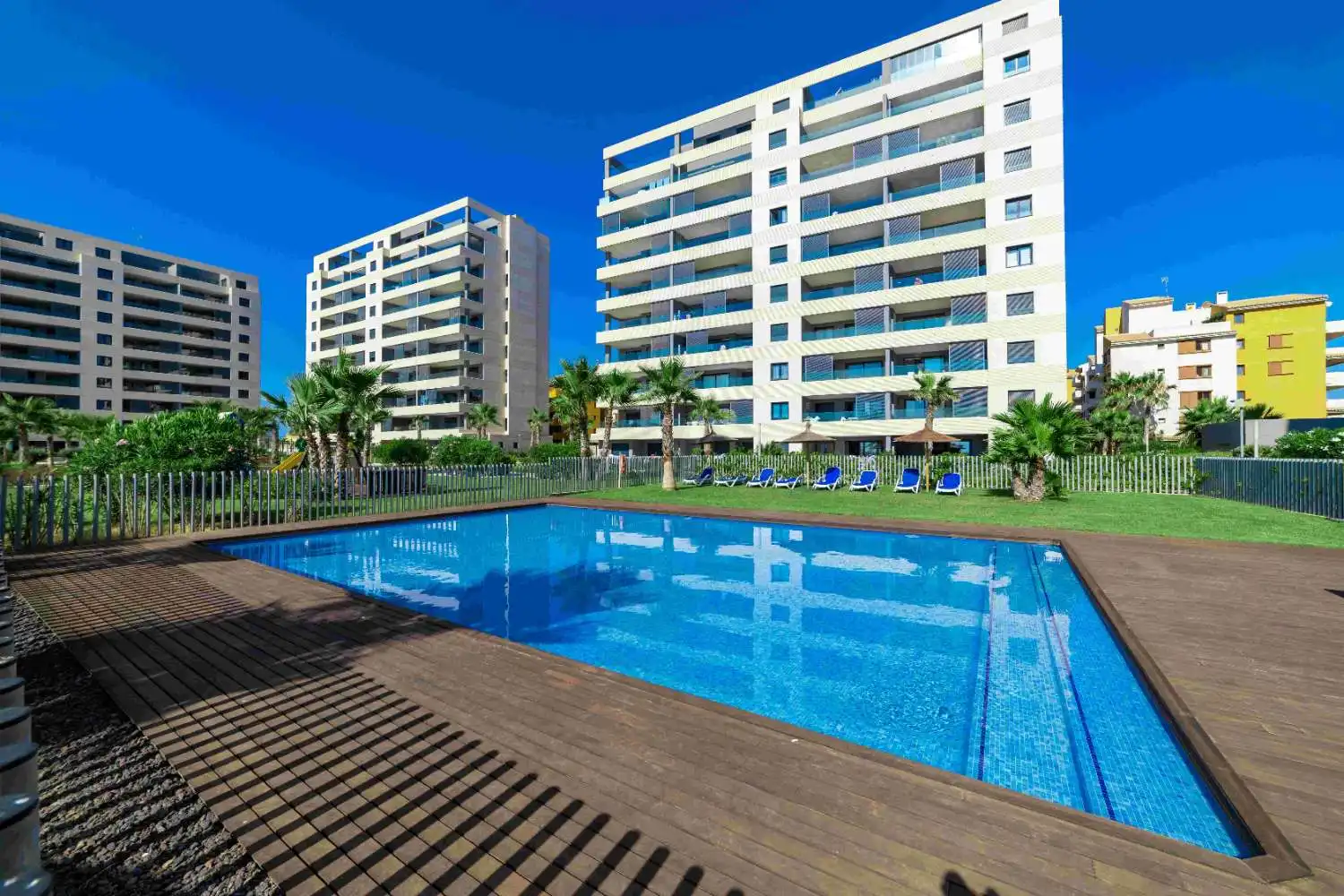Apartment with pool for sale in Playa del Acequión, Náufragos y Rocío del Mar, imagen 18