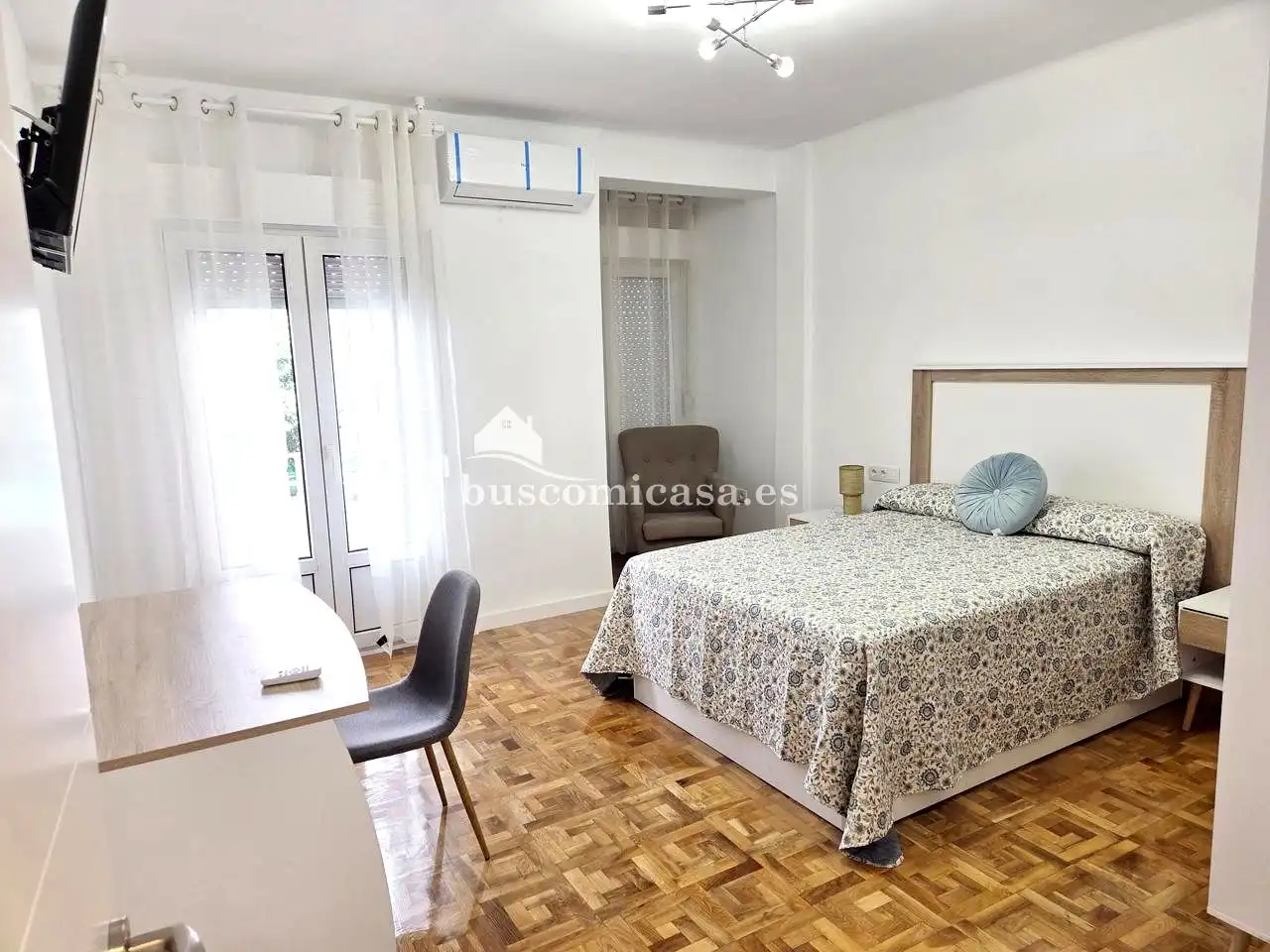 Dormitori de Pis per a compartir en Jaén amb Aire condicionat, Calefacció i Parquet