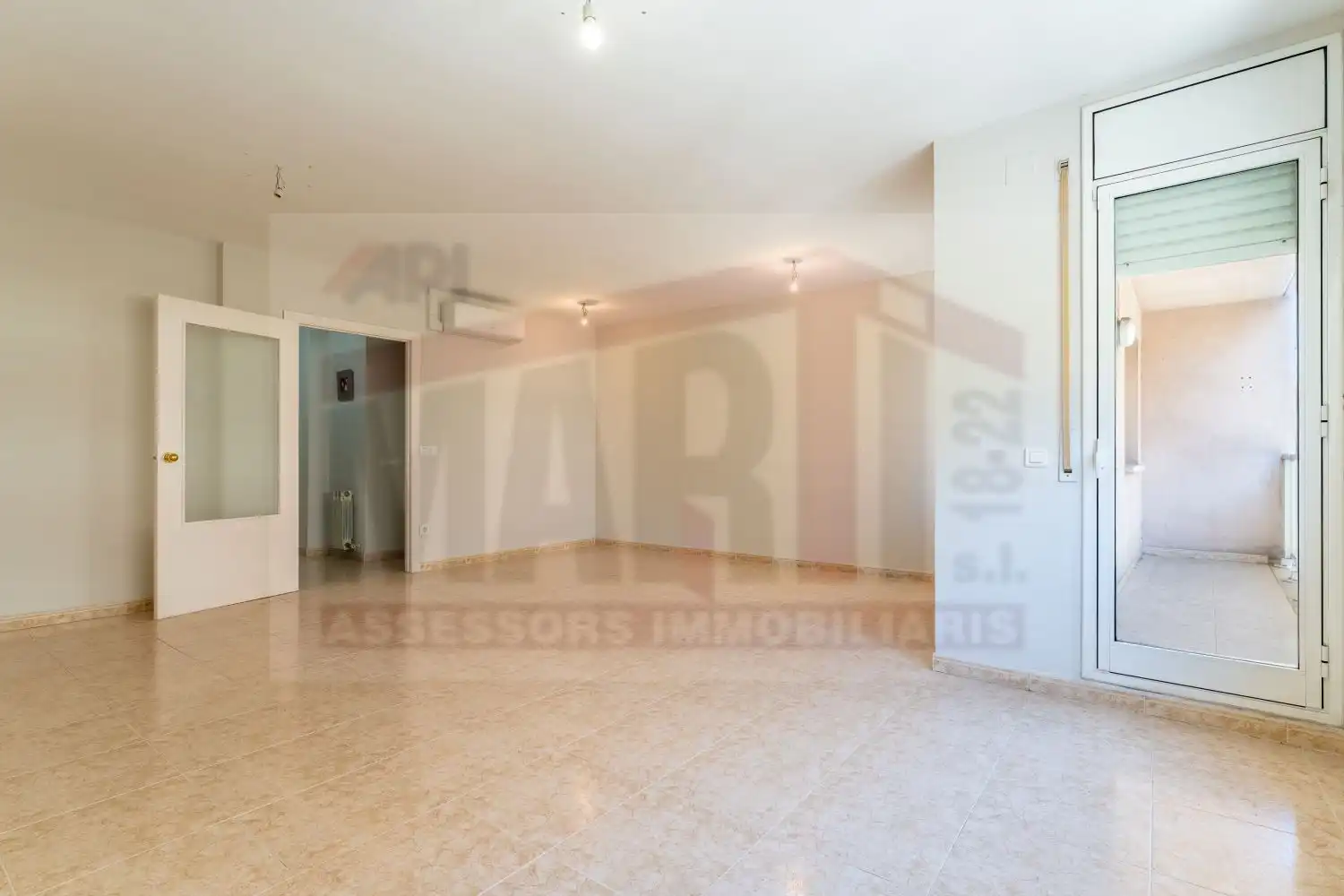 Sala d'estar de Pis en venda en Reus amb Calefacció, Terrassa i Balcó
