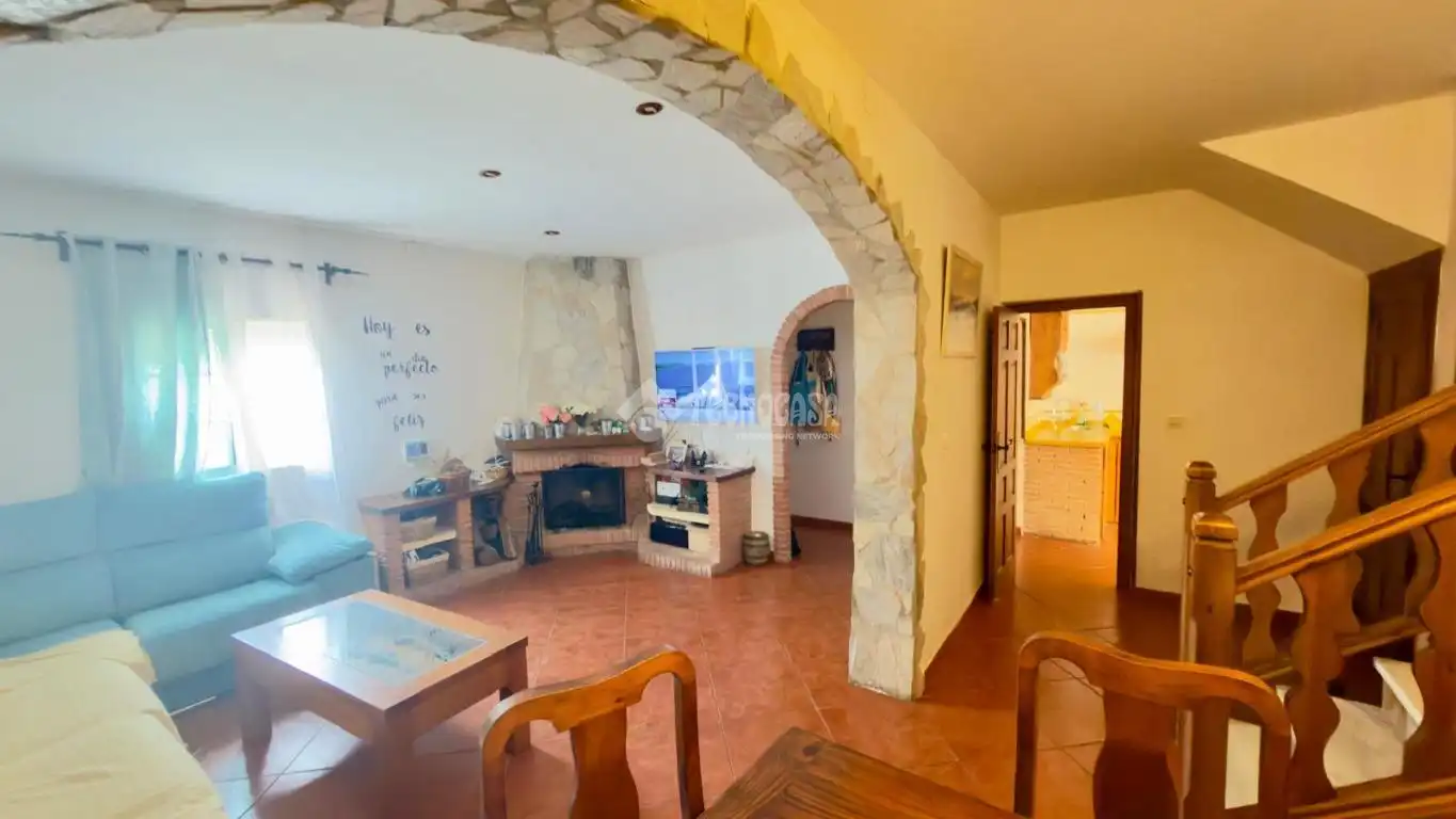 Sala d'estar de Casa o xalet en venda en Los Barrios amb Aire condicionat, Calefacció i Terrassa