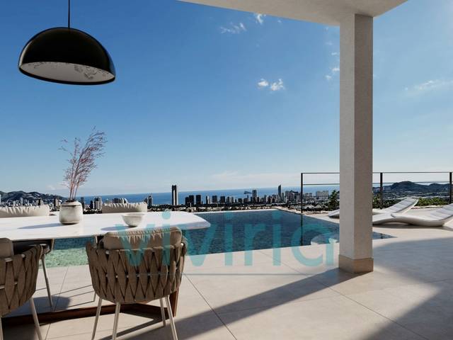 Casa-chalet en Venta en Golf Bahía