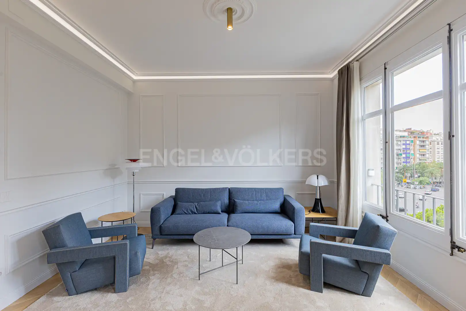Living room of Flat for rent in Barcelona  with Air Conditioner, Heating and Parquet flooring