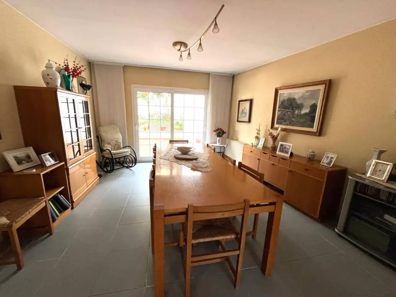 Comedor de Casa o chalet en venta en Girona con Aire acondicionado, Calefacción y Jardín privado