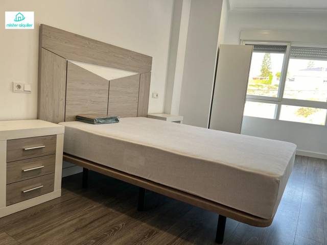Apartamento en Alquiler en  SANT BARTOLOMEU, 150 en Campello Playa