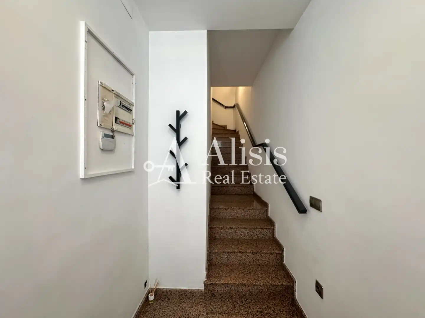 Einfamilien-Reihenhaus zum Verkauf in Pallejà mit Klimaanlage, Heizung und Terrasse