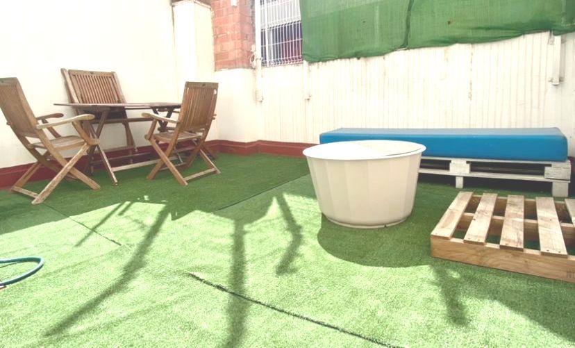 Terraza de Apartamento de alquiler en  Zaragoza Capital con Calefacción, Parquet y Amueblado