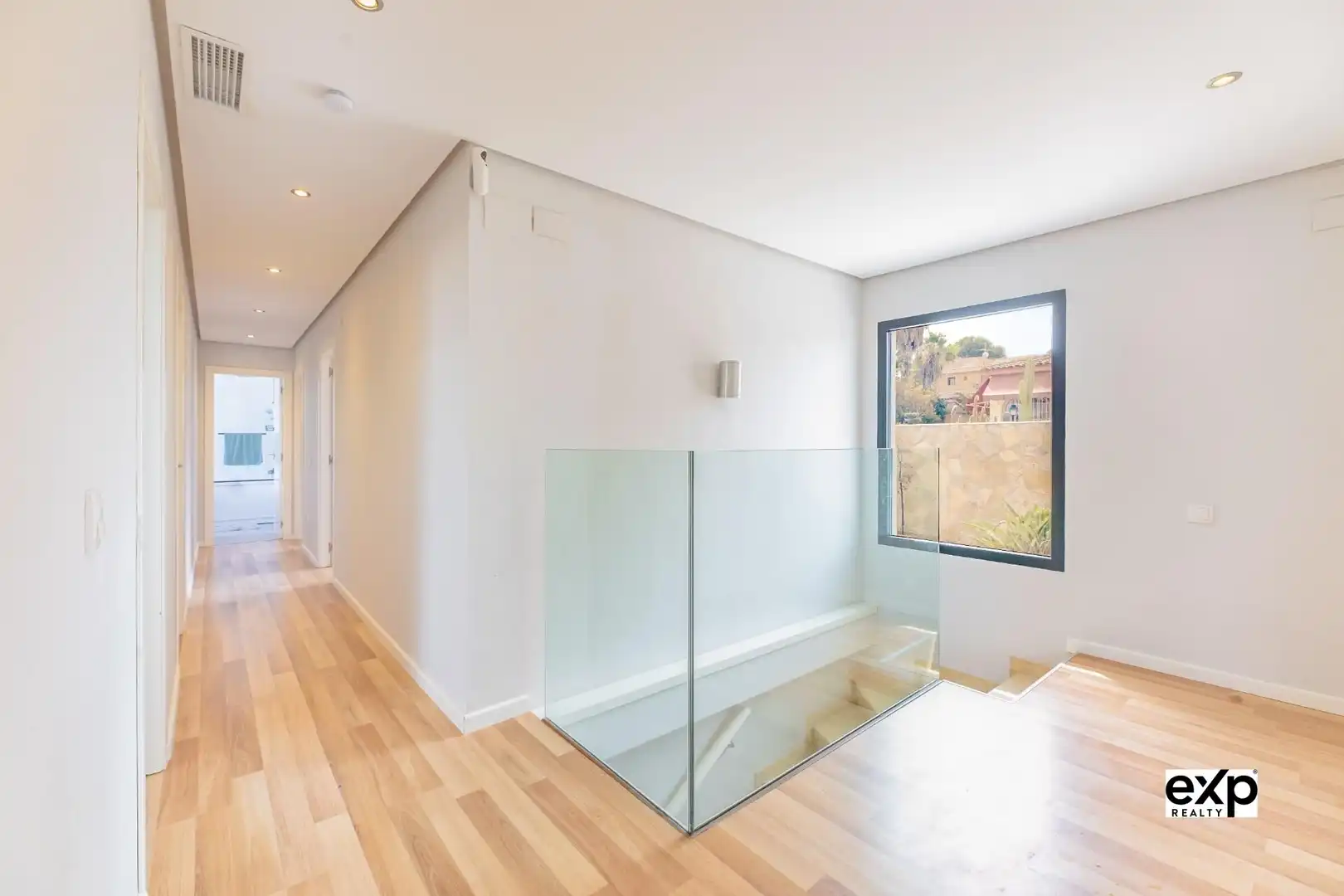 Casa o chalet en venta en L'Eliana con Aire acondicionado, Calefacción y Jardín privado