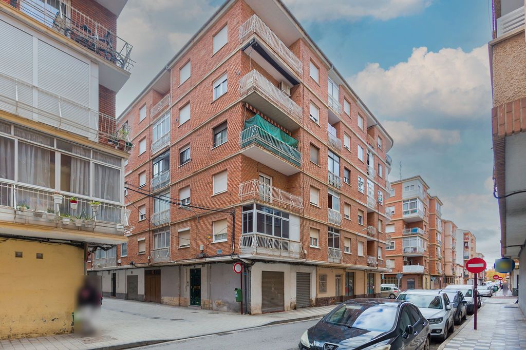 Vista exterior de Pis en venda en  Albacete Capital