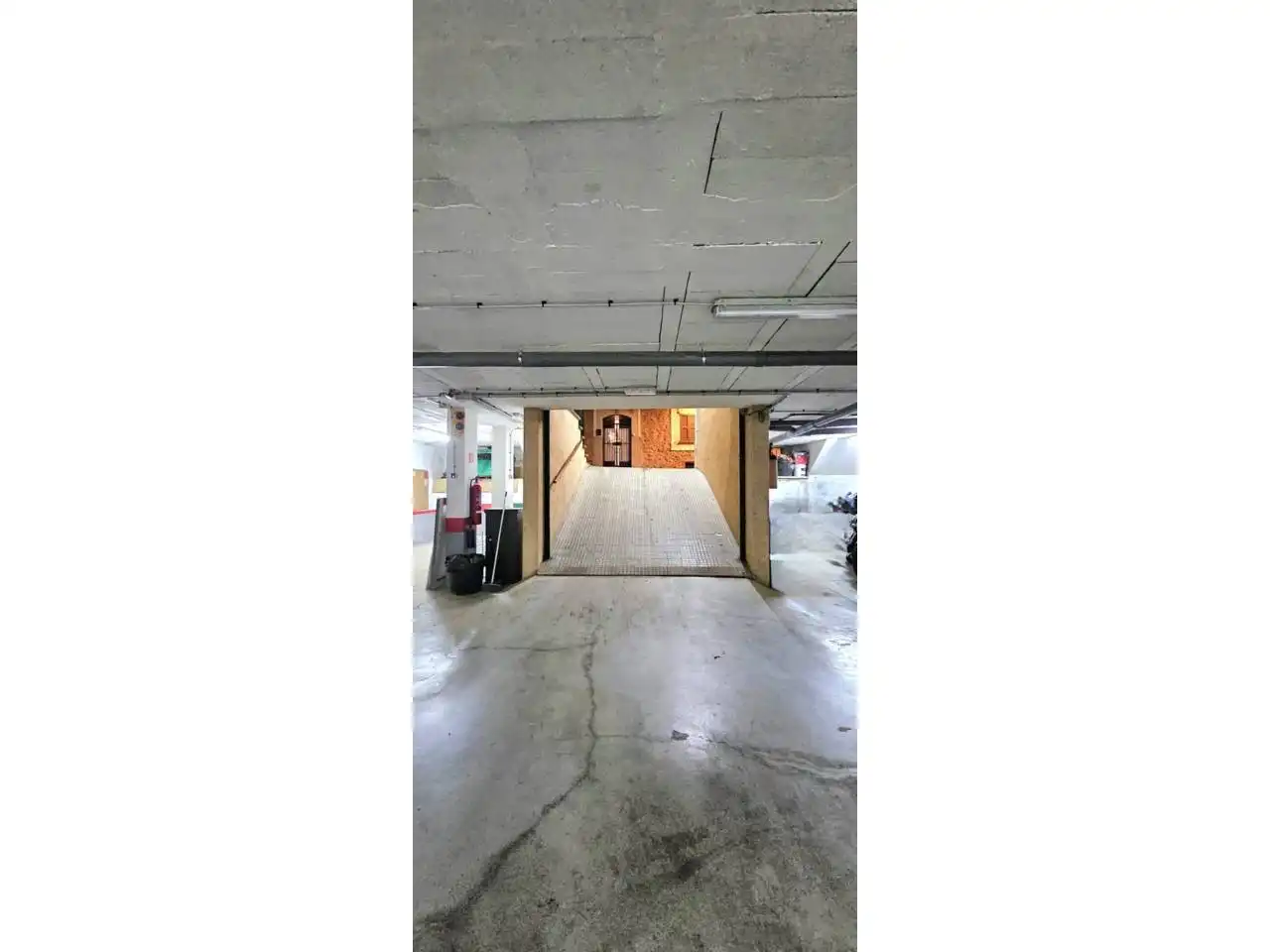 Garage zum Verkauf in Esporles