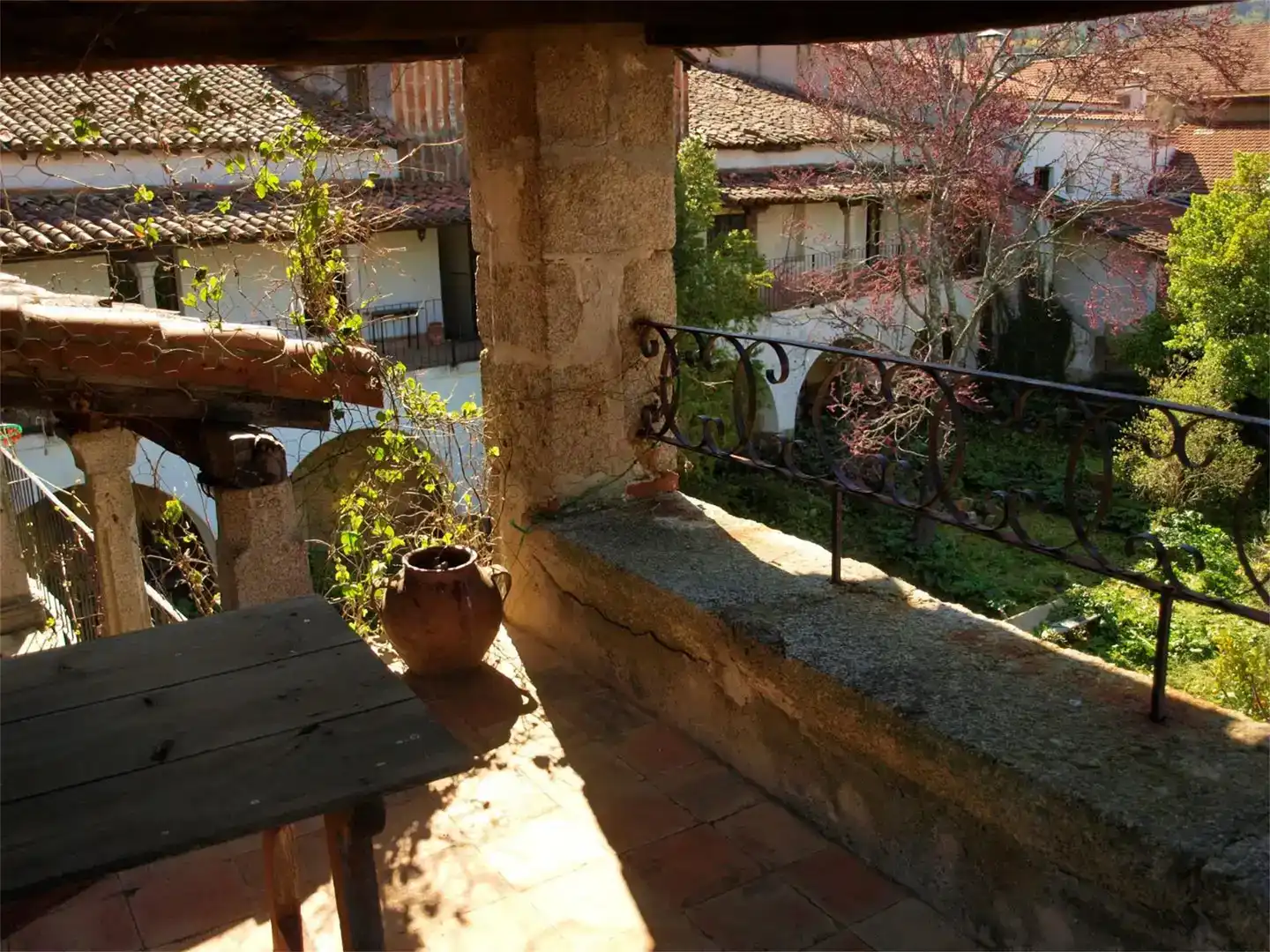 Terrassa de Finca rústica en venda en San Martín de Trevejo amb Jardí privat, Traster i Balcó