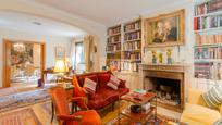 Living room of Single-family semi-detached for sale in  Madrid Capital  with Air Conditioner and Terrace