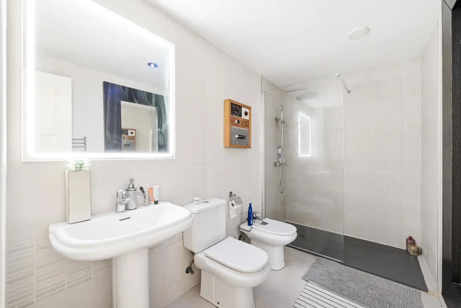 Bathroom of Attic for sale in Benalmádena  with Air Conditioner, Terrace and Swimming Pool