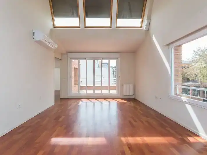Sala d'estar de Casa o xalet en venda en  Madrid Capital