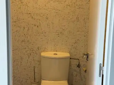 Bany de Local de lloguer en Villa de Prado