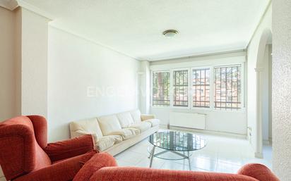 Living room of Apartment for sale in San Sebastián de los Reyes  with Air Conditioner and Heating