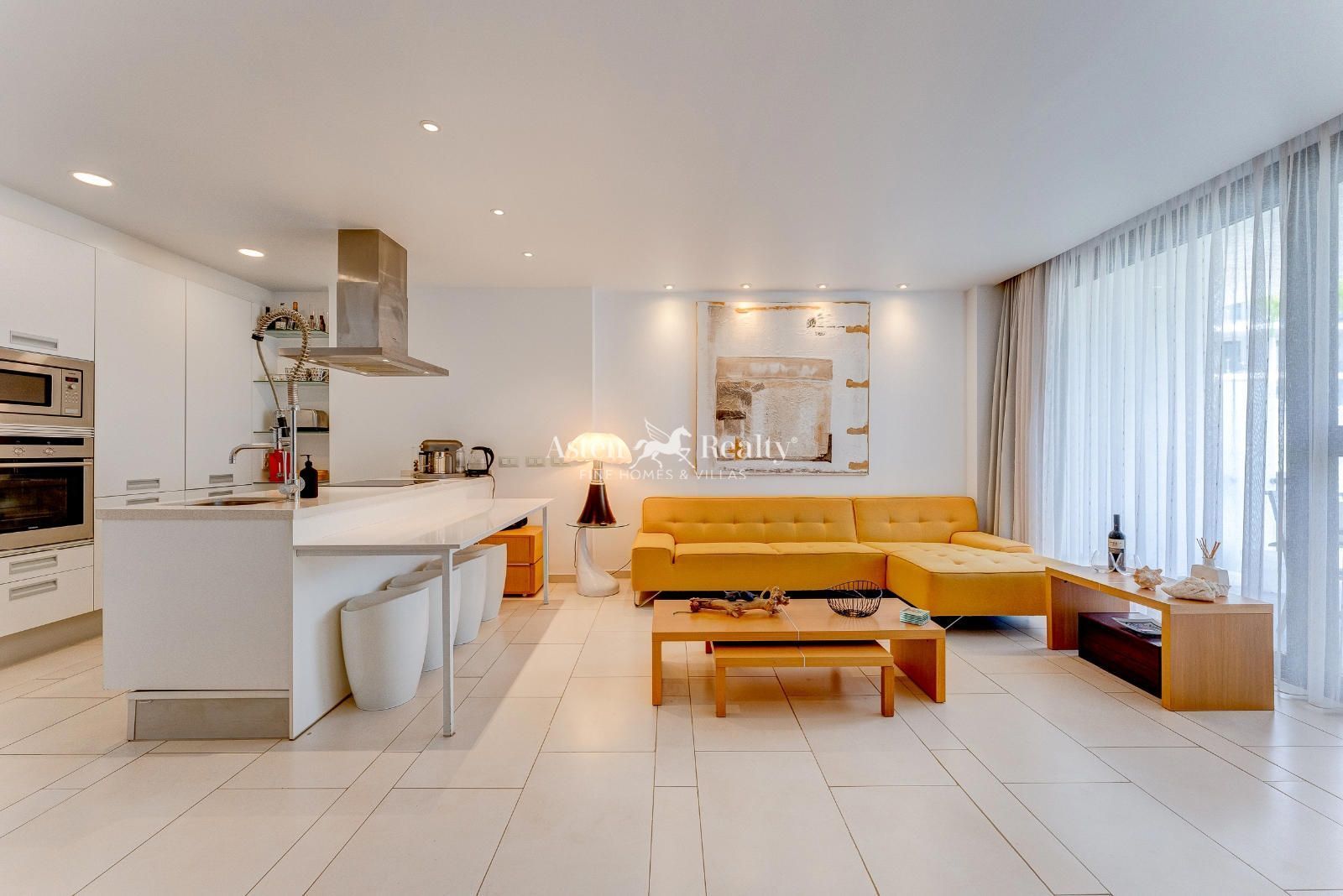 Vista exterior de Apartament en venda en Arona amb Aire condicionat, Calefacció i Terrassa