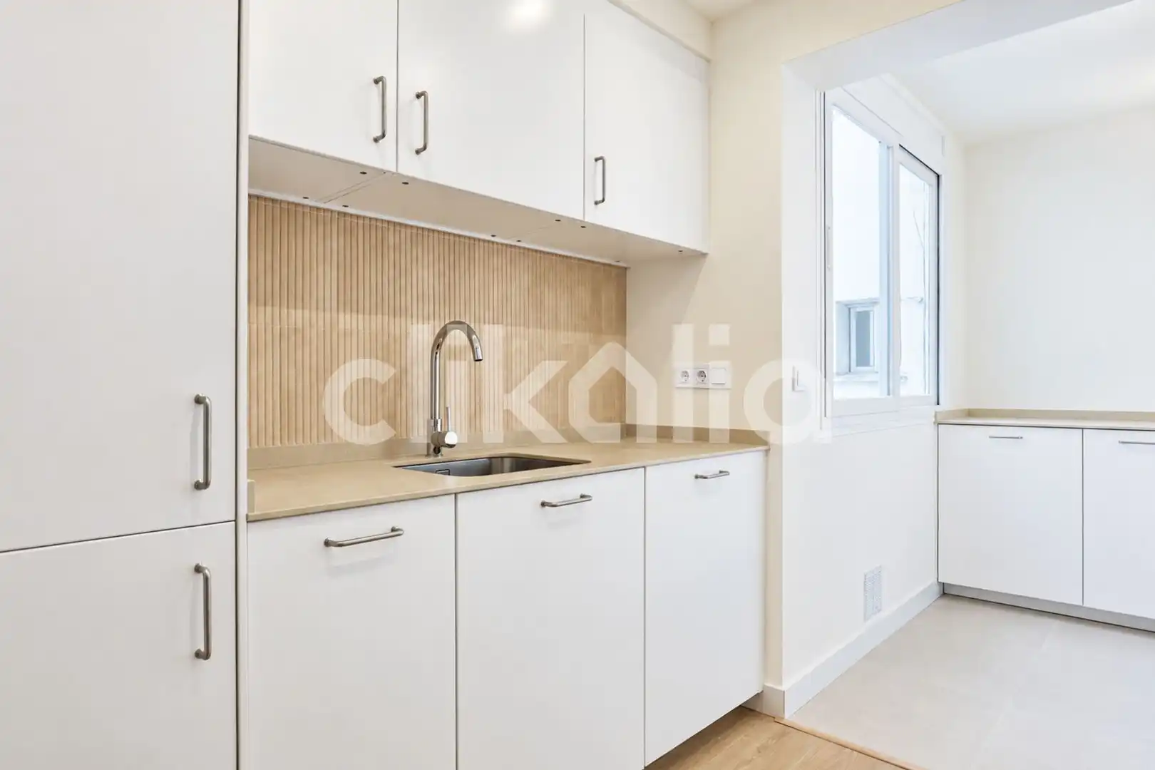Küche von Wohnung zum Verkauf in Barrio de Salamanca