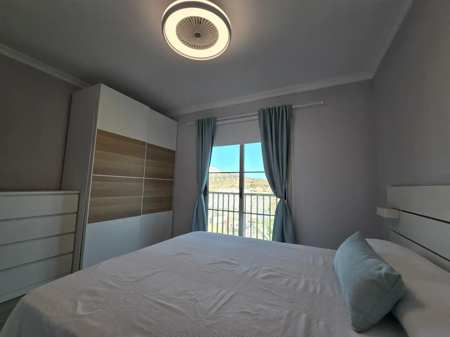 Habitación de Dúplex de alquiler en Mogán con Aire acondicionado, Terraza y Amueblado