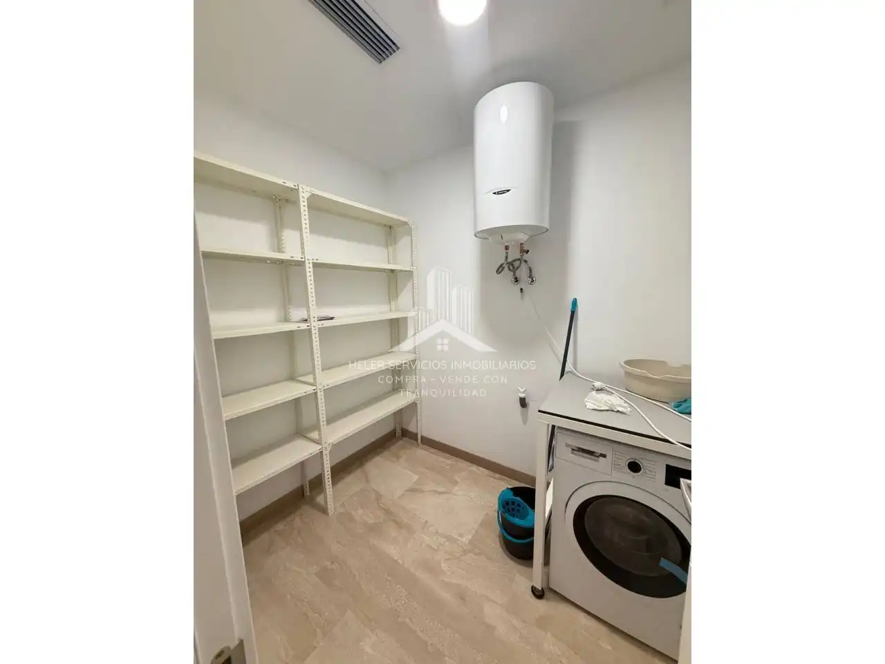 Piso de alquiler en Castellón de la Plana / Castelló de la Plana con Parquet y Amueblado