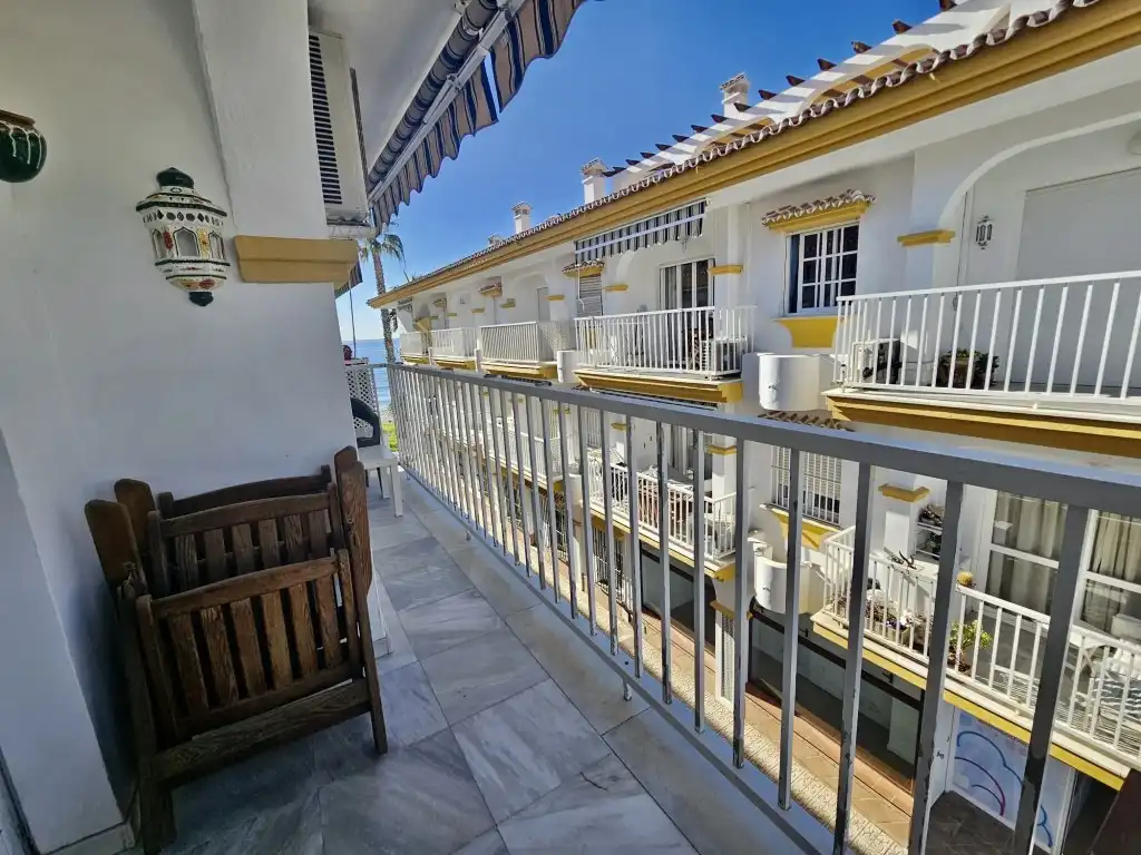 Vista exterior de Pis en venda en Torrox amb Terrassa