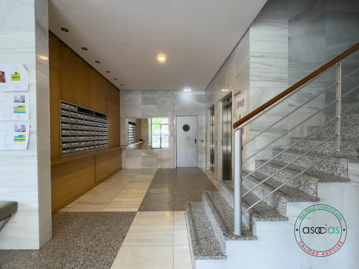 Piso en venta en Gijón  con Calefacción, Parquet y Terraza