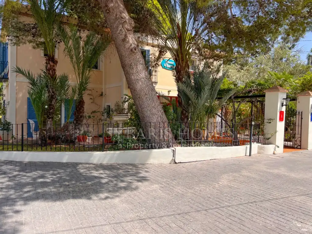 Außenansicht von Einfamilien-Reihenhaus zum Verkauf in Dénia mit Klimaanlage und Gemeinschaftspool