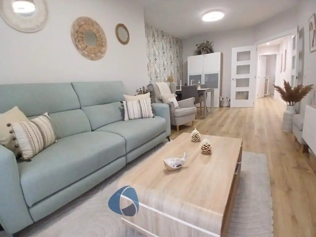 Piso con ascensor en venta en Gran Vía Juan Carlos I, imagen 3