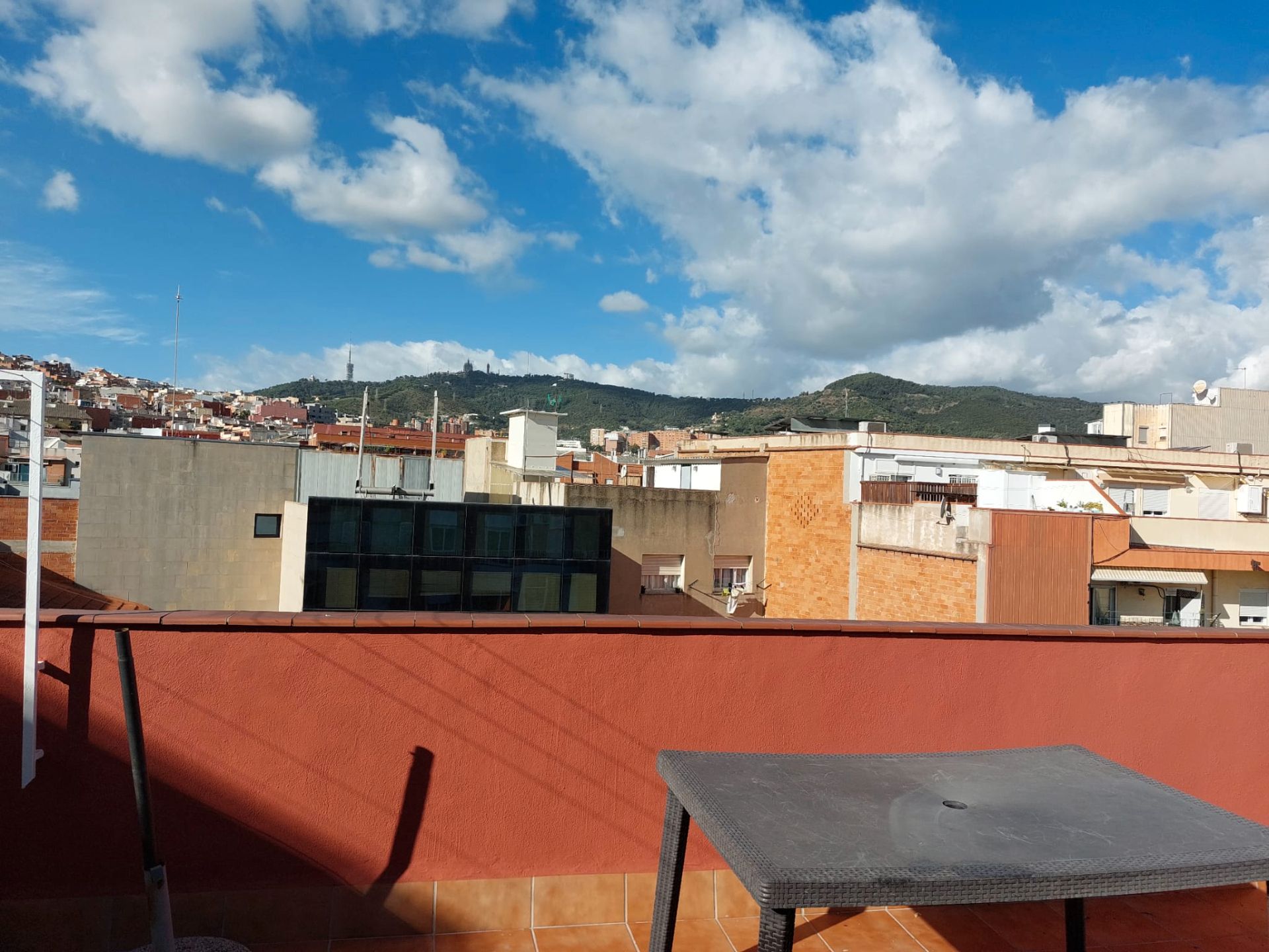 Exterior view of Duplex for sale in  Barcelona Capital  with Air Conditioner, Heating and Parquet flooring