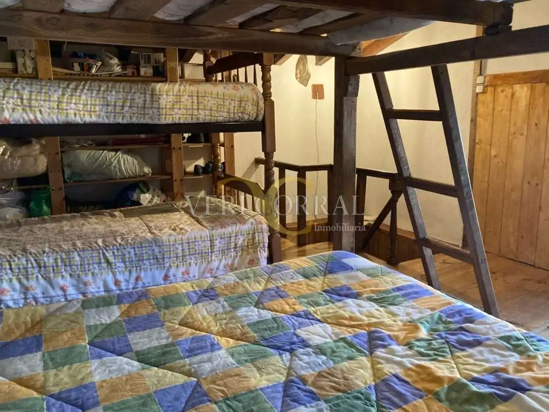 Habitación de Casa o chalet en venta en Peñamellera Alta con Calefacción y Amueblado