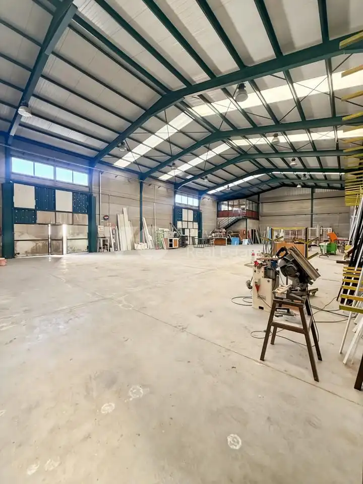 Nau industrial en venda en Las Ventas de Retamosa