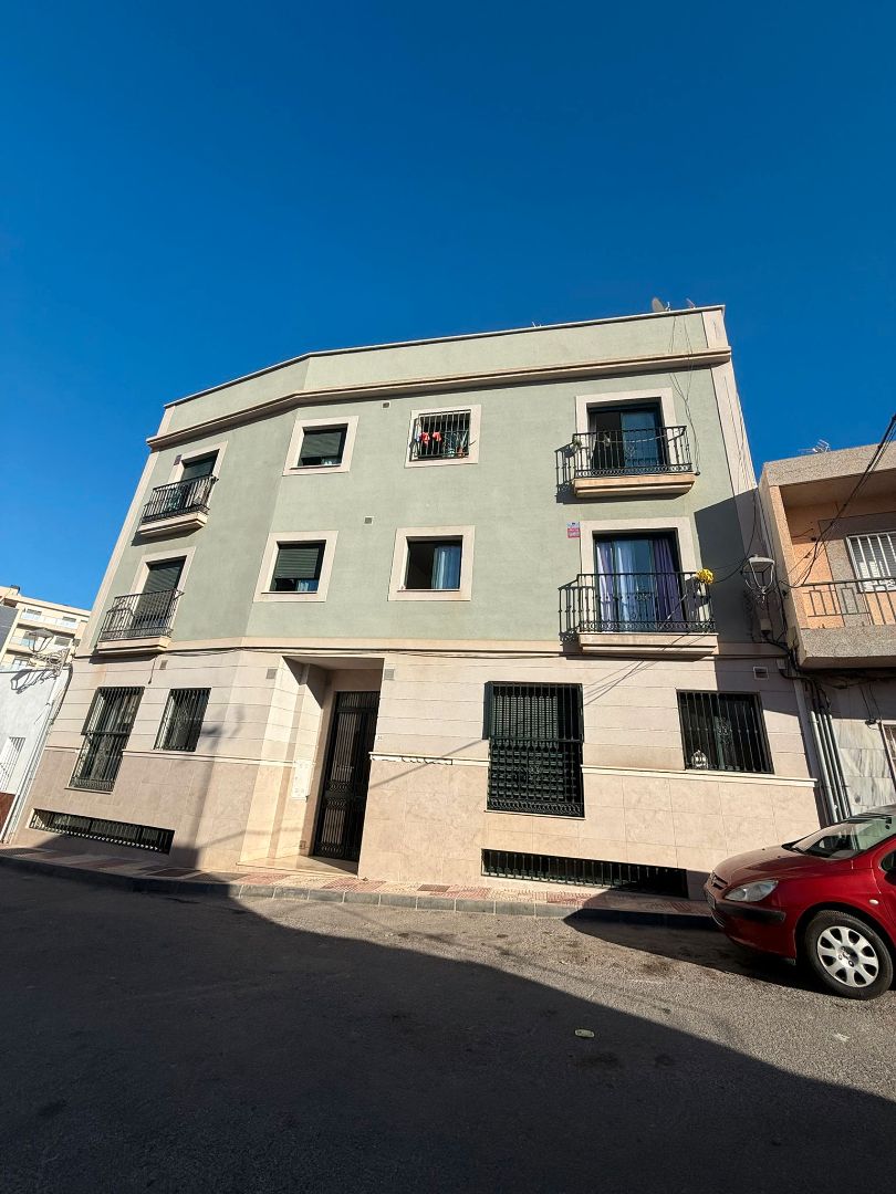 Vista exterior de Pis en venda en Roquetas de Mar