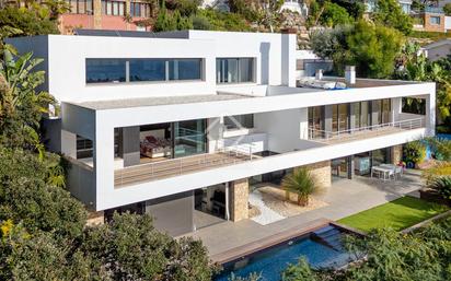 Vista exterior de Casa o xalet en venda en Blanes amb Aire condicionat, Jardí privat i Terrassa