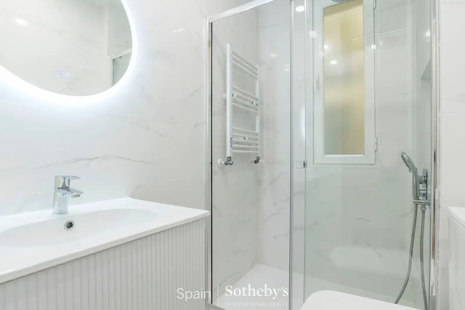 Baño de Apartamento en venta en Madrid con Aire acondicionado, Calefacción y Trastero