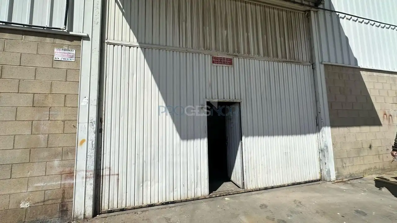 Fabrikhallen zur Miete in Alcalde Miguel Castaño, La Lastra