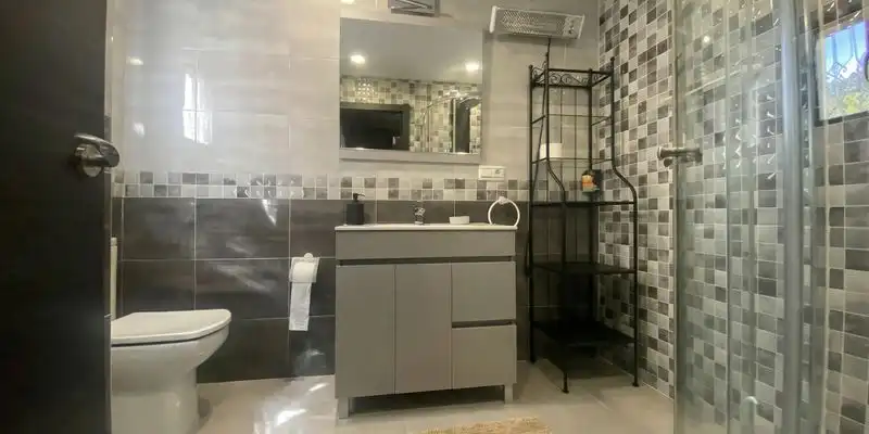 Bany de Casa o xalet en venda en Entrambasaguas amb Jardí privat, Terrassa i Traster