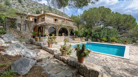 Finca señorial de 76.765 m² con 3 viviendas y vistas panoramicas