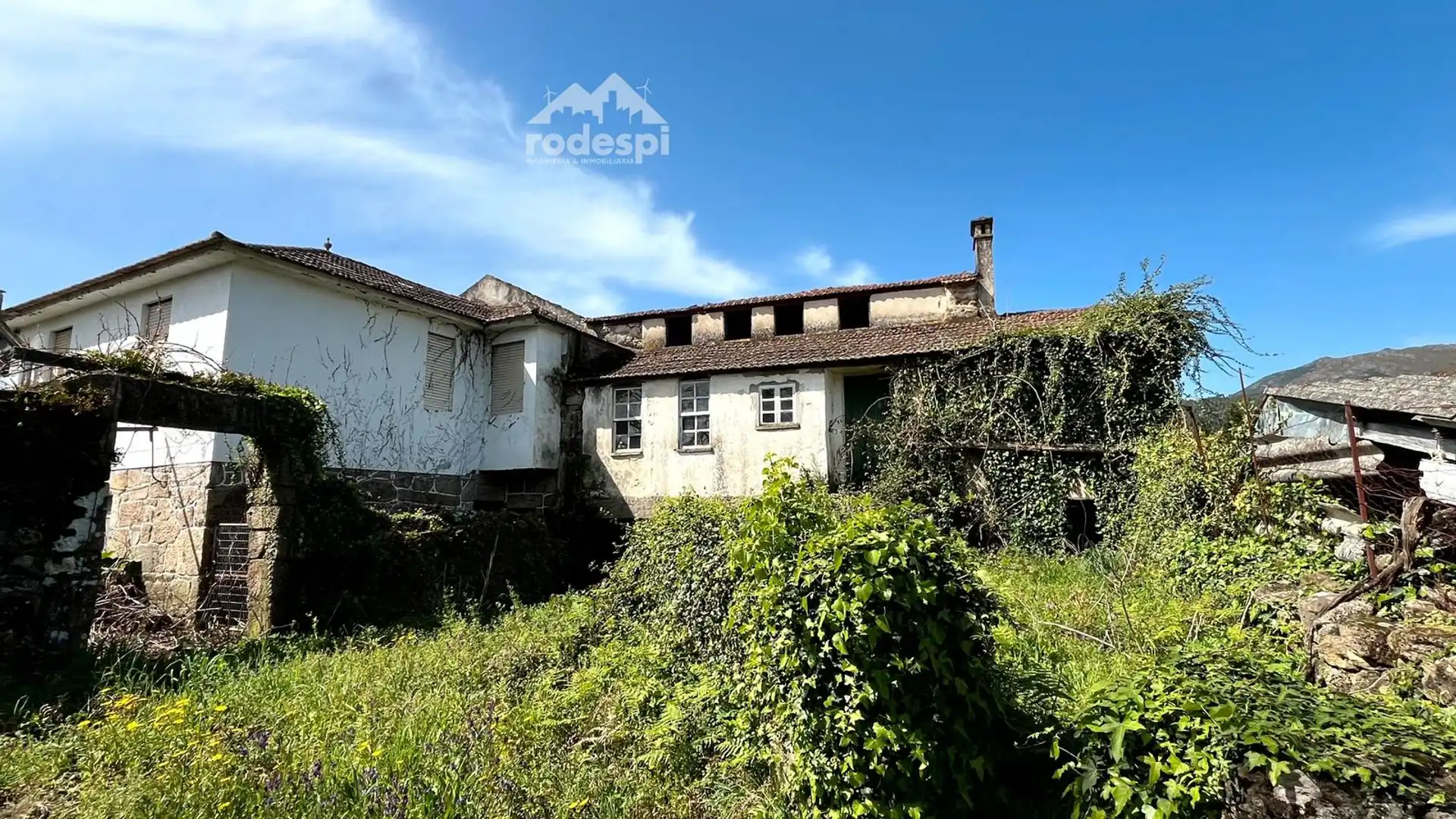 Vista exterior de Casa adosada en venta en Arbo