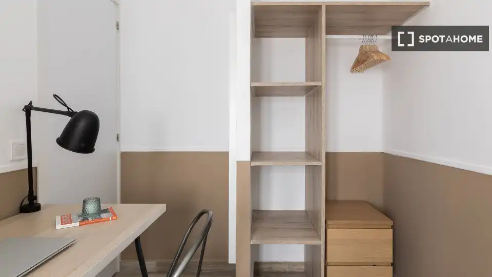 Habitación de Piso de alquiler en Getafe con Aire acondicionado, Calefacción y Amueblado