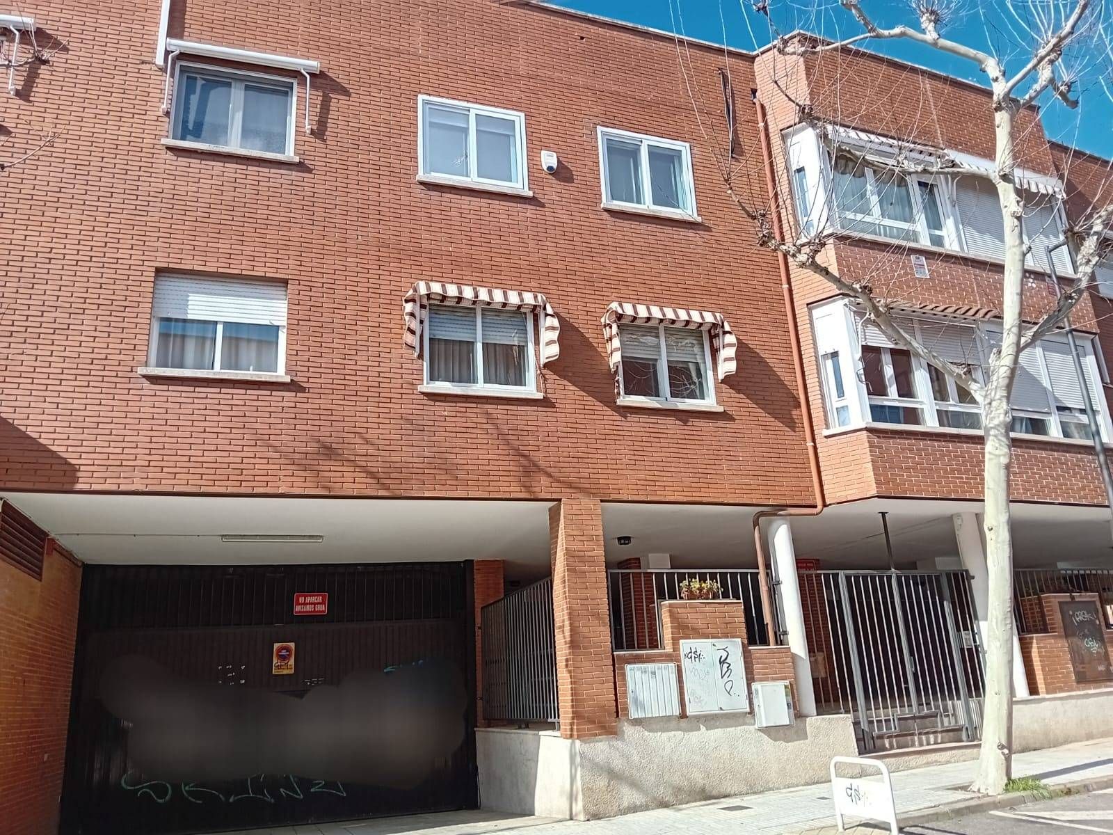 Exterior view of Flat for sale in San Sebastián de los Reyes  with Heating, Terrace and Storage room