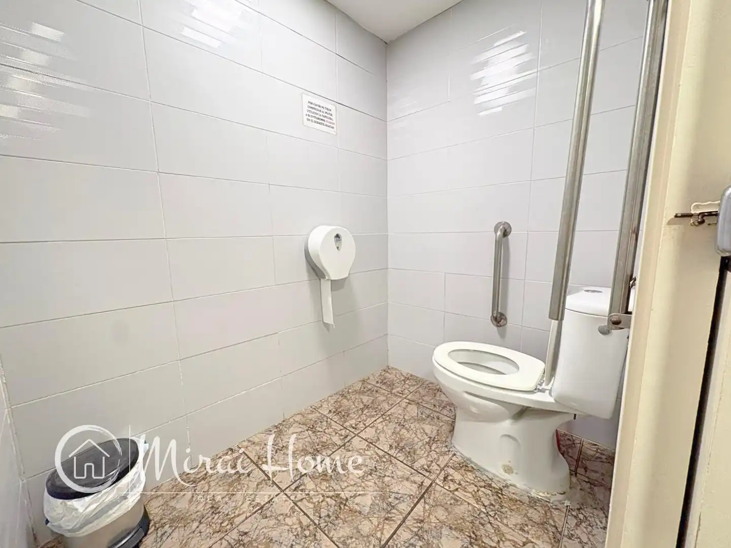 Business premises for transfer in Joan Prim, imagen 22