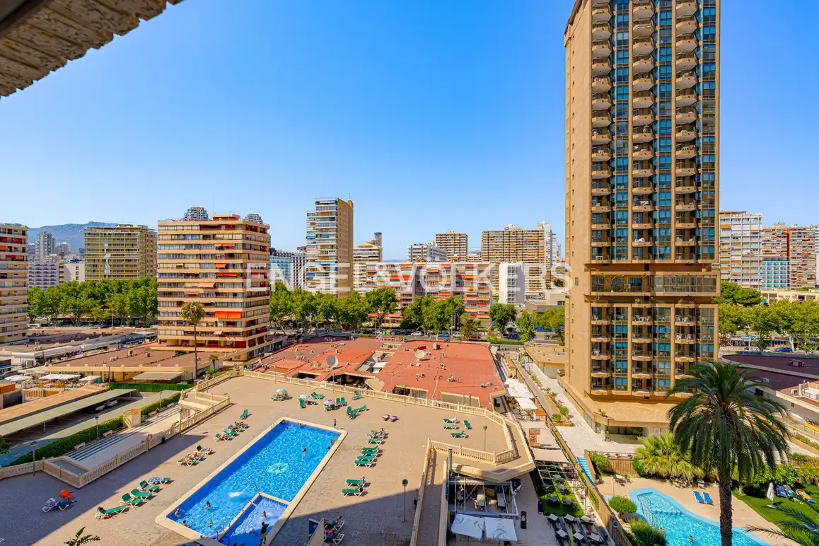 Exterior view of Flat for sale in Benidorm  with Air Conditioner, Terrace and Community pool