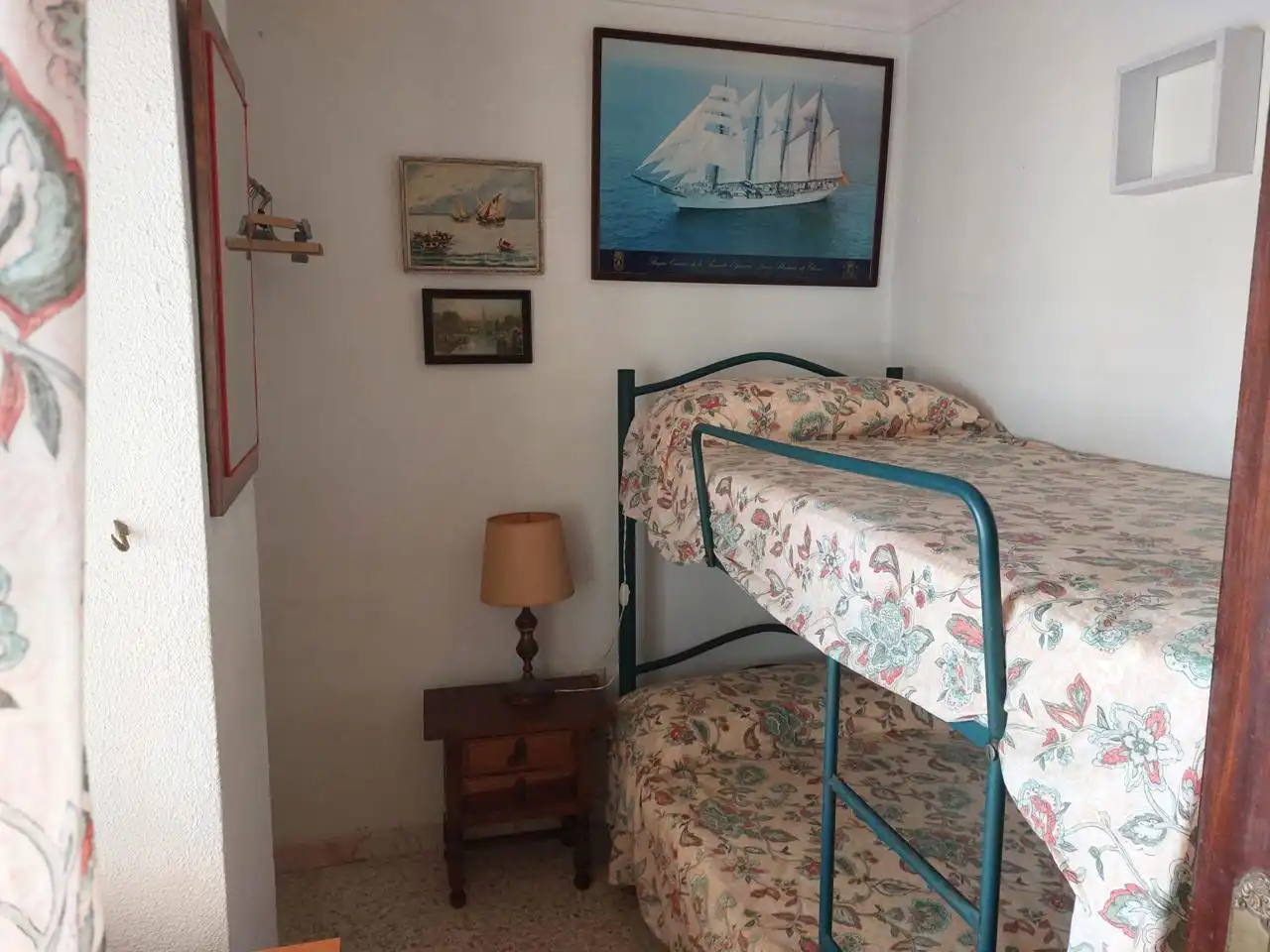 Habitación de Piso de alquiler en Cádiz con Balcón