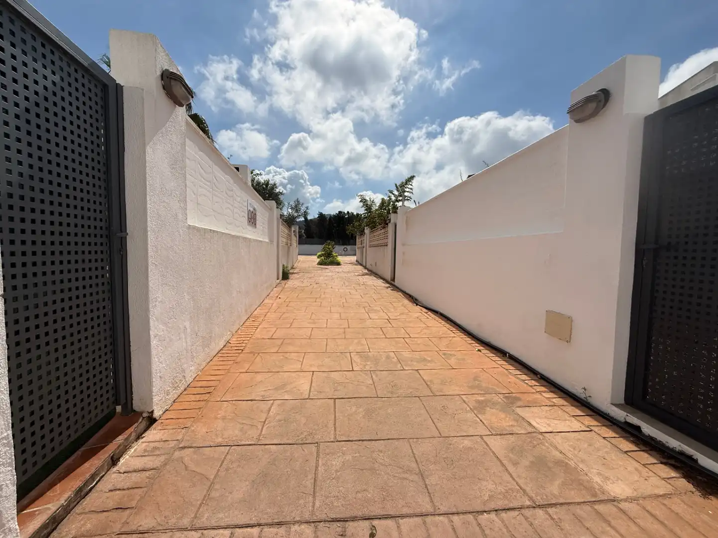 Vista exterior de Casa o xalet en venda en Sant Josep de sa Talaia amb Aire condicionat, Calefacció i Terrassa