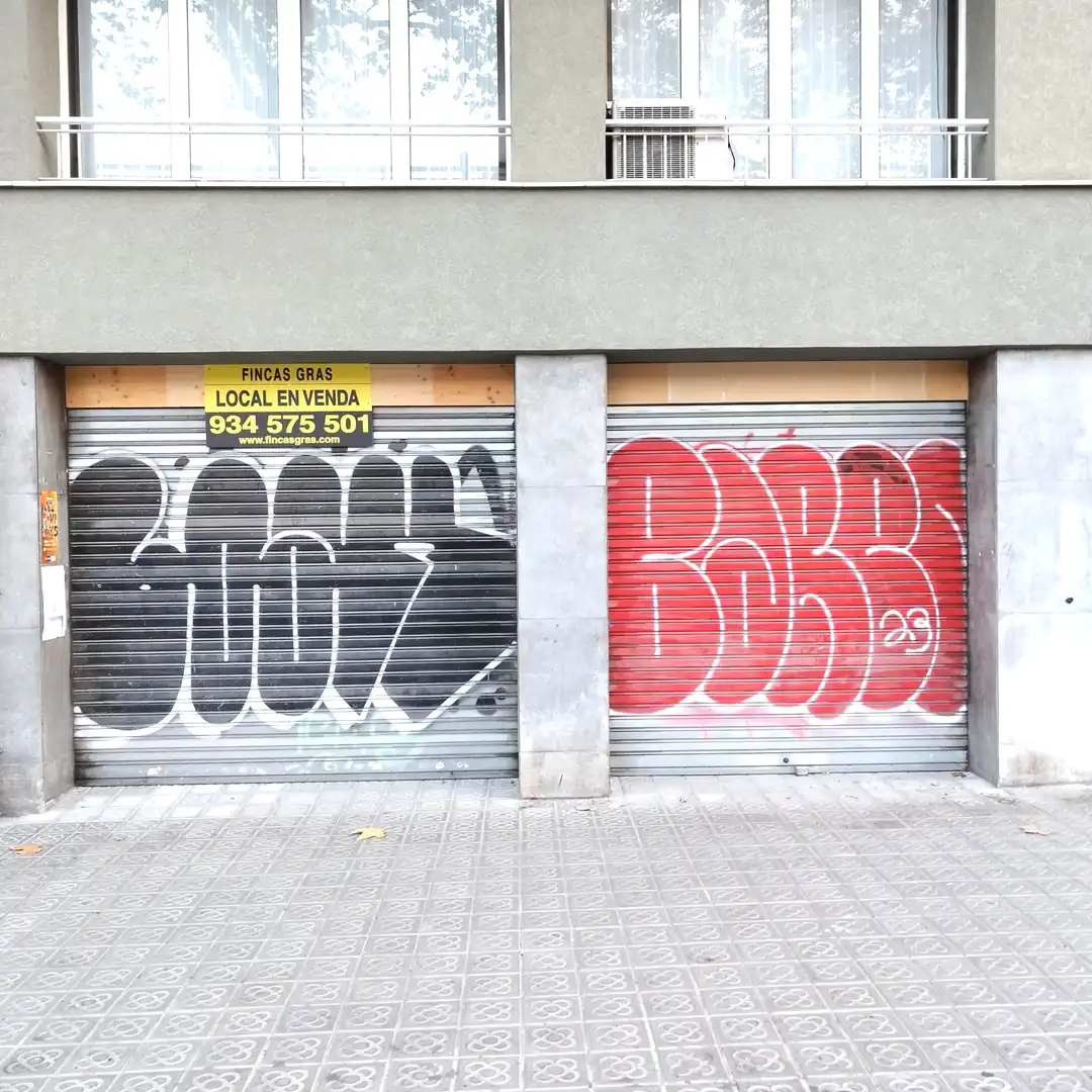 Commercial properties for sale in Barcelona  with Parquet flooring