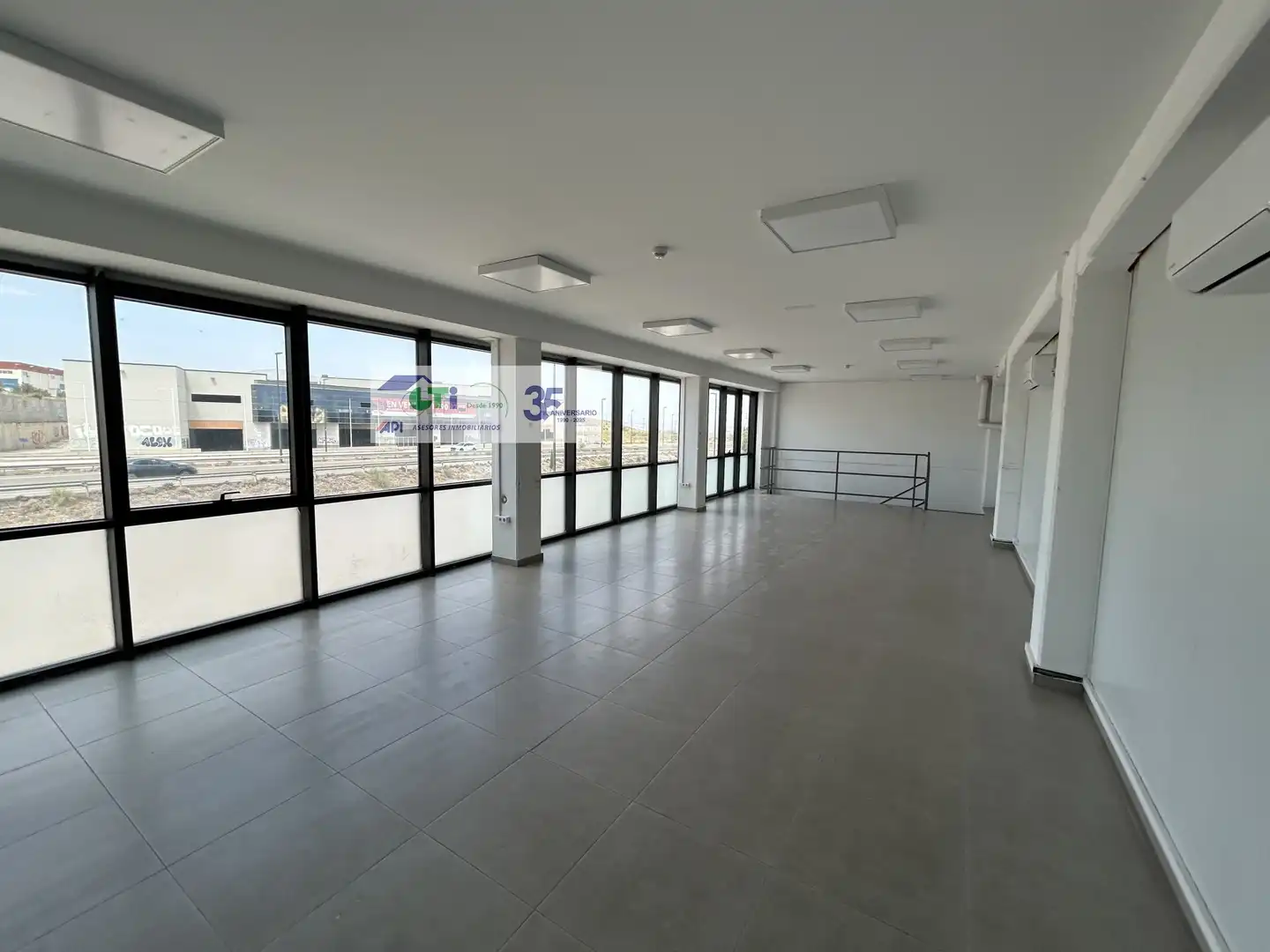 Industrial buildings for rent in CALLE SISALLO , Cartuja Baja