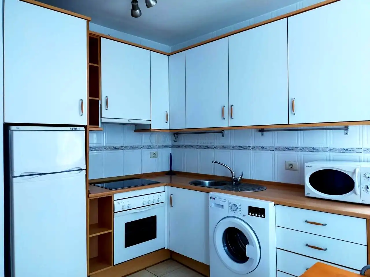 Cuina de Apartament en venda en Adeje amb Balcó i Piscina comunitària