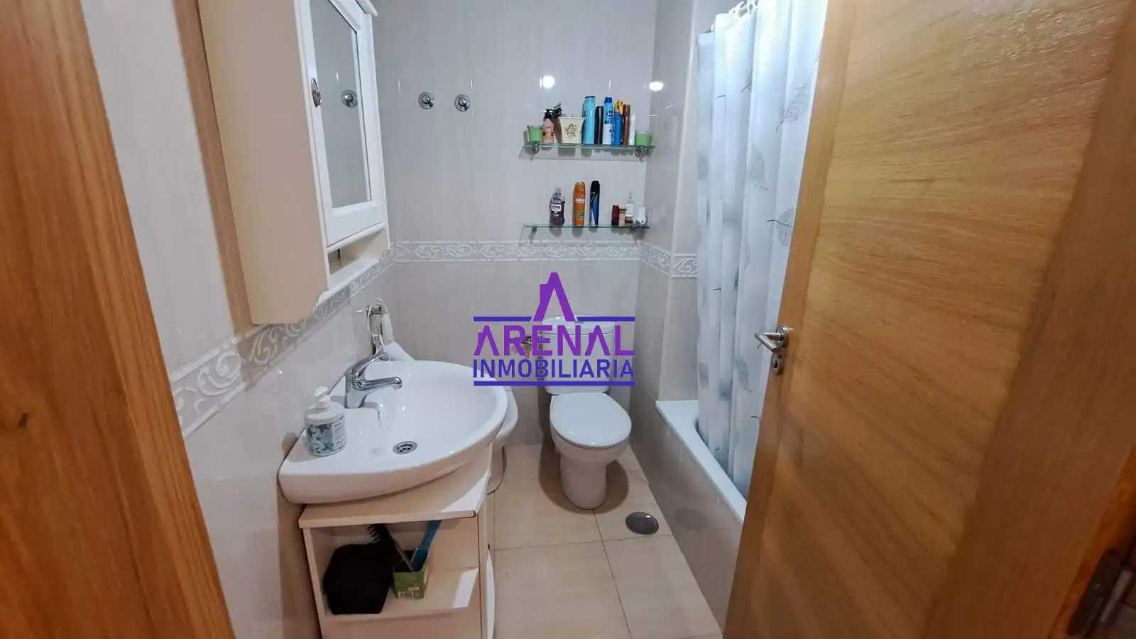 Bathroom of Apartments for sale in A Pobra do Caramiñal  with Heating and Storage room