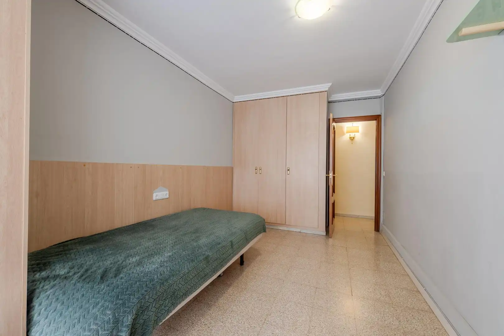 Dormitori de Pis en venda en Girona amb Aire condicionat, Calefacció i Traster