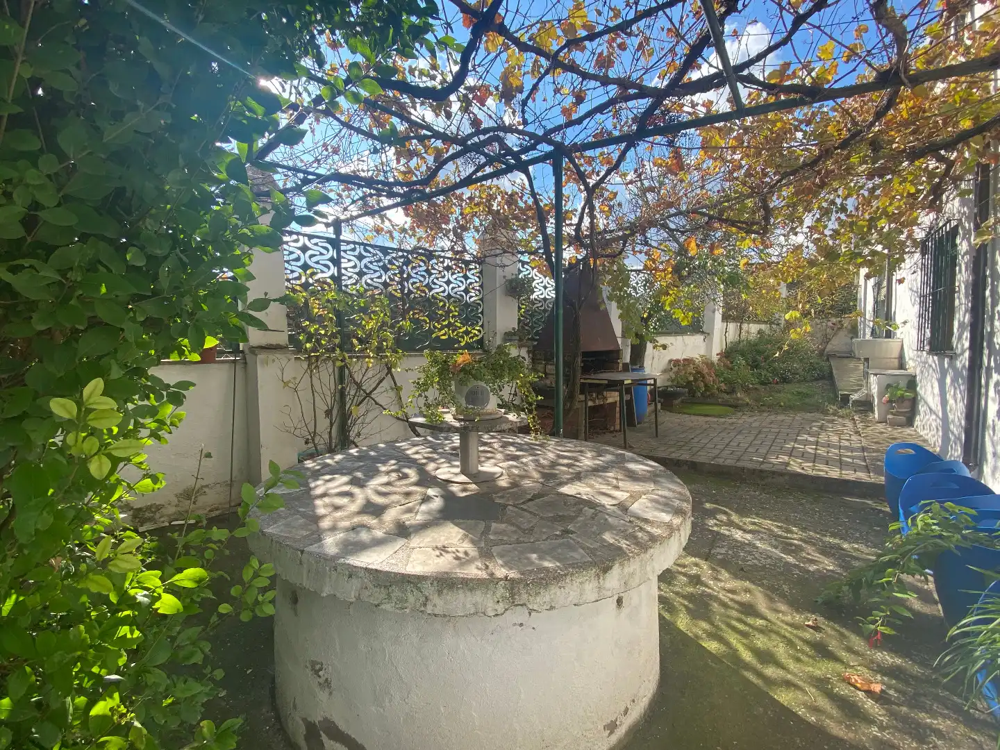 Jardí de Casa o xalet en venda en Burgos amb Parquet, Traster i Moblat